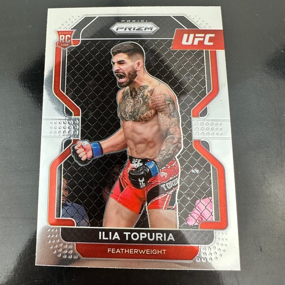 Ilia Topuria UFC Lightweight Champion 4 card bundle (3 Rookies) - Picture 6 of 9